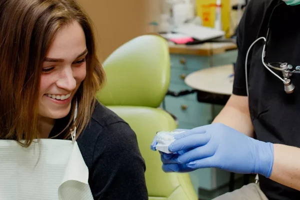 Comox Avenue Dental Centre – Dr. Leo C. Johnson